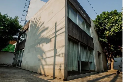 Luxury House in Polanco